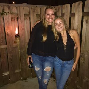 Meet your Posher, Annie